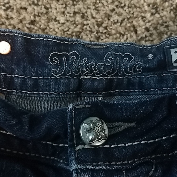 Miss Me Mid Rise Easy Boot jeans - Picture 5 of 10